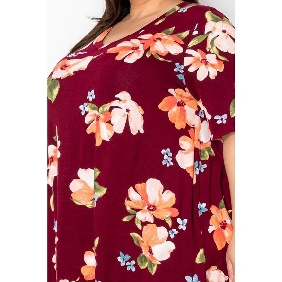 066 Curvy Lovey V-Neck Floral Print Short Sleeve Tunic Top in Wine - Picture 4 of 5
